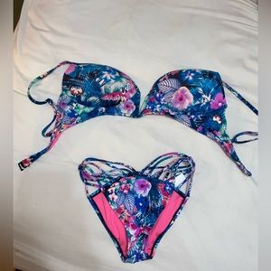 SUNDAZED Strappy Tropical Print Bikini Set Size Medium
